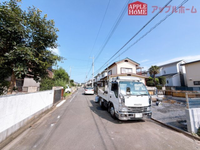 [新築住宅] 深谷市岡里 第3期 全1棟の前面道路含む現地写真