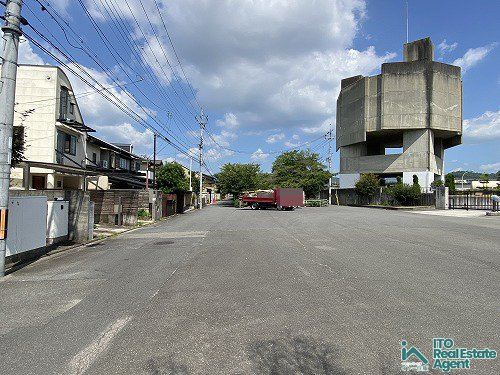 松ケ崎桜木町 建築条件無し 土地の前面道路含む現地写真