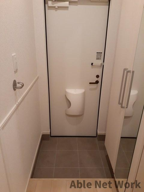 アベニール Vの玄関|シューズボックス付き