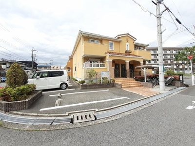 【駐車場】 | イジュ　ヴィア