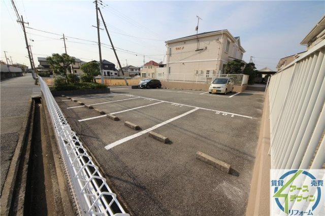 Ｃｉｅｌ　iの駐車場