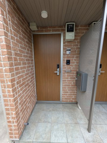 ベッラ　グリチネの玄関