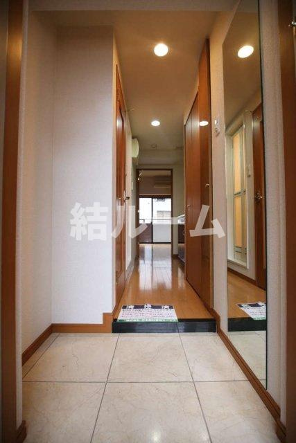 練馬区中村北１丁目の賃貸マンションの玄関