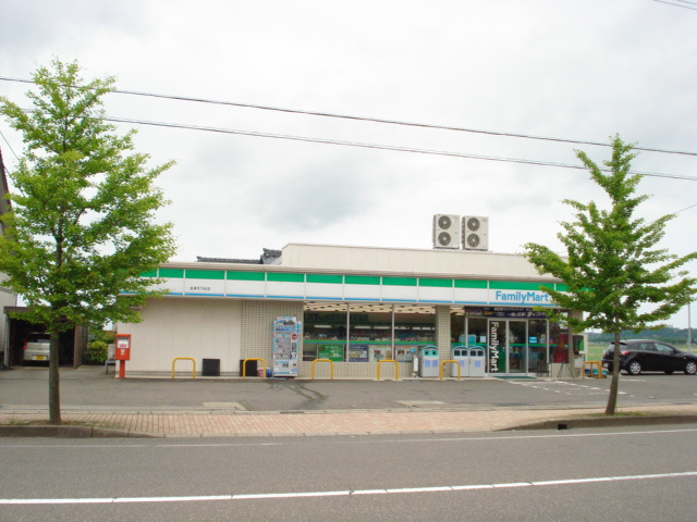 スプリング　パレスの周辺|ファミリーマート金津花乃杜店（コンビニ）まで1,474ｍ