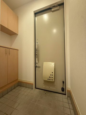 ジュヴェール深井の玄関