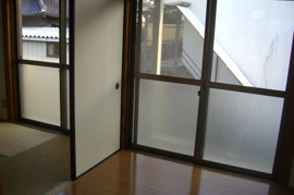 明るい洋室です