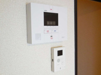 SECOM＆モニターインターフォンでセキュリティも安心です。