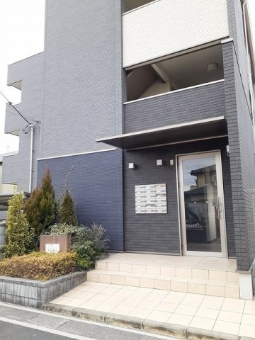 落ち着いたエントランスです