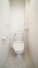 シンプルで使いやすいトイレです