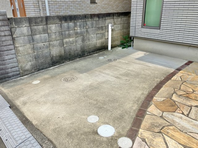 東林間戸建の駐車場