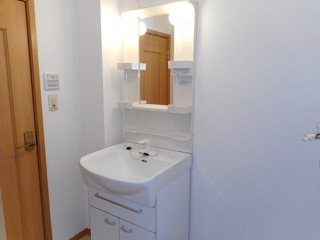 忙しい朝には欠かせない洗面所です