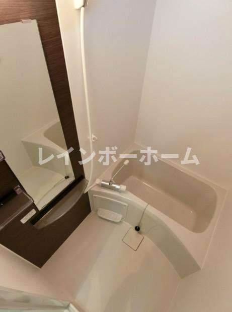 仲介手数料（賃料の1.10ヵ月）の50％OFF対象物件！の浴室