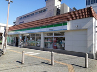 ファミリーマート東飯能駅西口まで78m