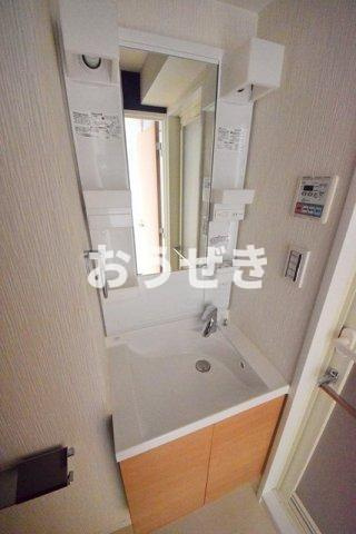 プレセダンヒルズ阪東橋の独立洗面台|※同仕様参考写真