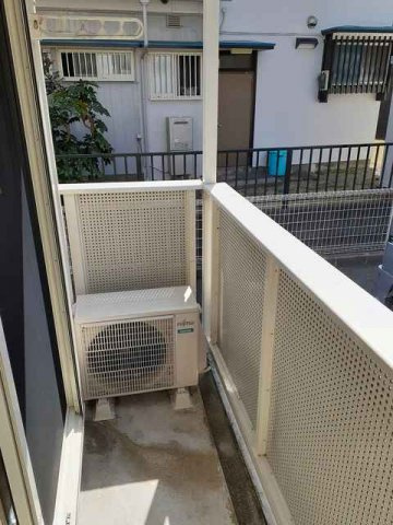 外からの目が気にならないバルコニーで洗濯物が干せます