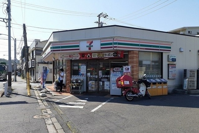 セブンイレブンまで581m