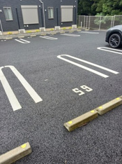 駐車場があるので、車を買う予定の方も安心です