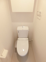 コンパクトで使いやすいトイレです