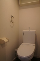 ゆったりとした空間のトイレです