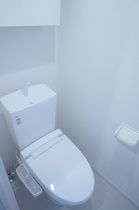 シンプルで使いやすいトイレです
