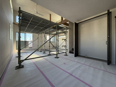 【居間・リビング】 | 藤沢市羽鳥5丁目 新築戸建  全1棟