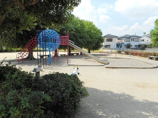 コンフォール矢三　Ｃの周辺|南矢三緑地公園まで2400m