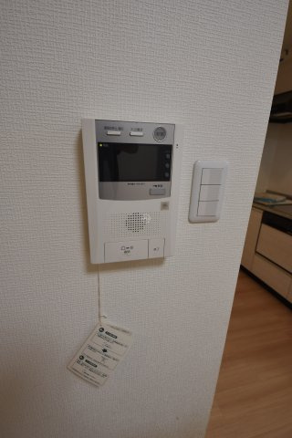 サニーハウス天満橋のセキュリティ|サニーハウス天満橋　TVモニター付きインターホン