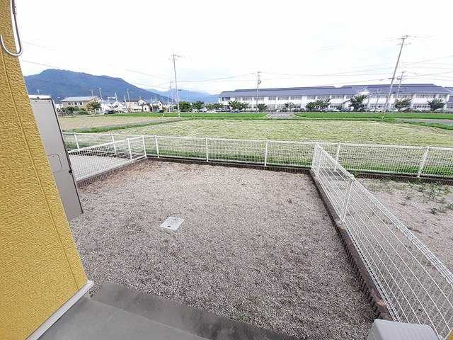 ムーンリバーＣの庭|簡単な家庭菜園も楽しめるお庭です