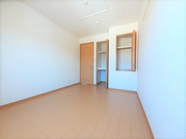 コモドポストの内装|内装は落ち着いています