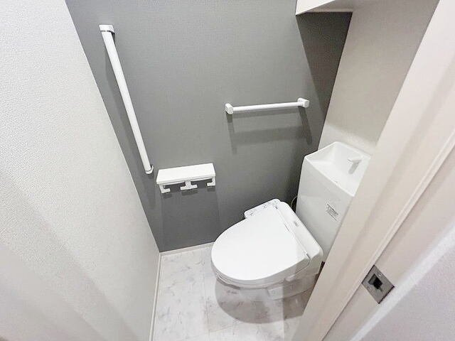サンライズ　Ｃのトイレ|ゆったりとした空間のトイレです