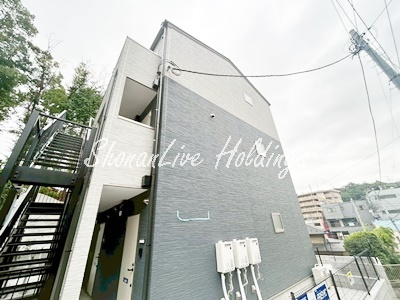 横浜市戸塚区戸塚町のアパートの外観