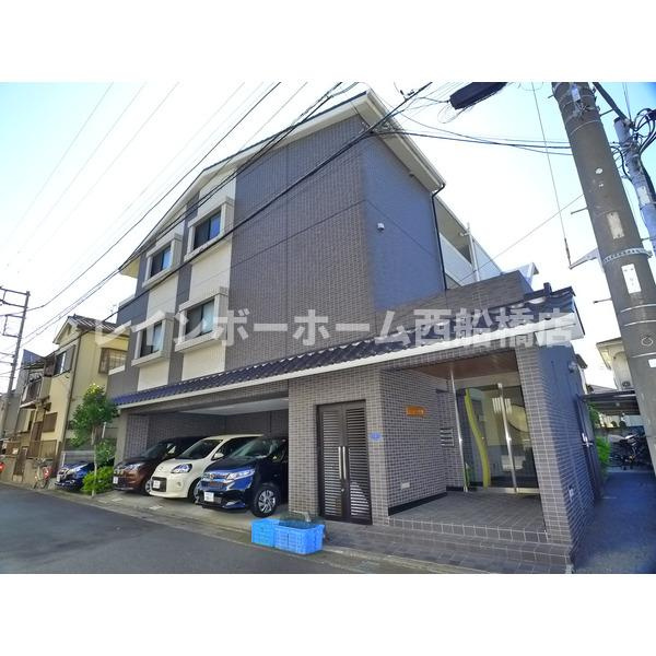 ラシィーヌ吹割のエントランス