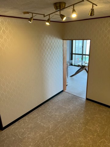 沖縄市大里2丁目中古マンションの洋室|きれいな洋室です