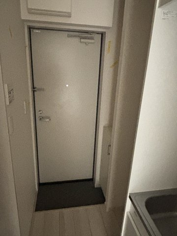 メルディア津田沼の玄関