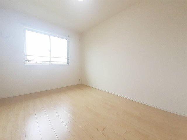 サニーガーデンⅠの洋室