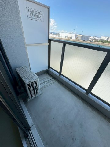 福岡市東区箱崎ふ頭３丁目の賃貸マンションのバルコニー