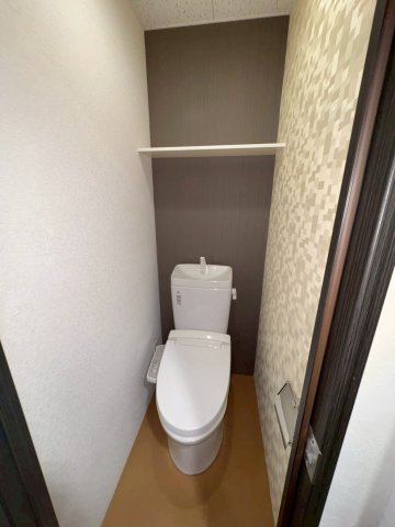 福岡市東区箱崎ふ頭３丁目の賃貸マンションのトイレ