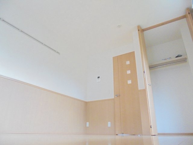 アルテールの洋室