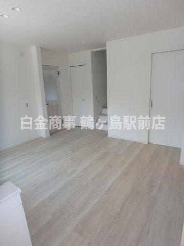 川越市広谷新町新築戸建　の居間・リビング
