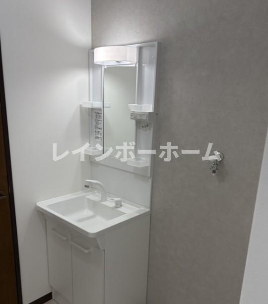 ヒルヴィレッジ・アポ（岡村ビル）【仲介手数料：50％OFF】対象物件！の洗面所|スペースが確保できる洗面所です