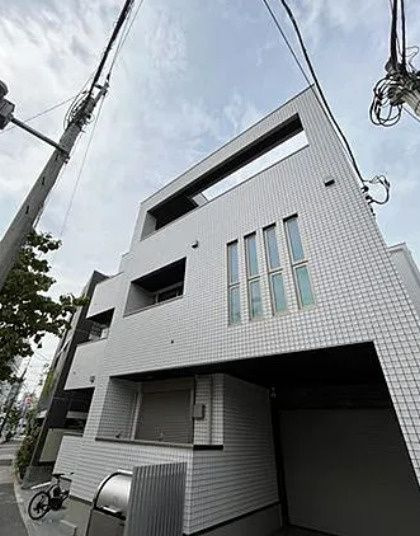 ジョルニ　フェリーチ