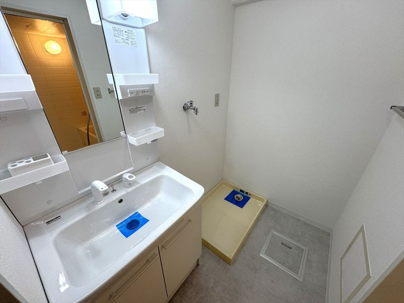 フィオーレ岸里の独立洗面台