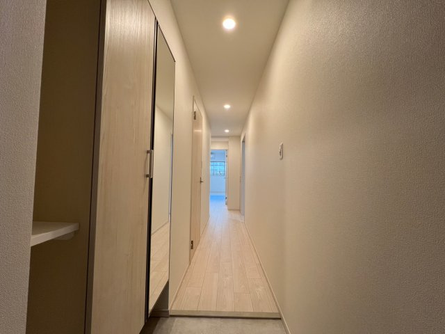 スプランディッド難波WESTIIの玄関