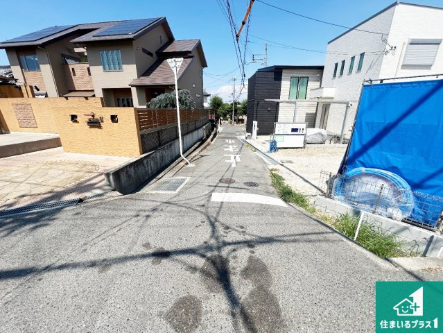 堺市中区深阪　第1期　新築一戸建ての前面道路含む現地写真|周辺は落ち着いた街並みの住宅地！子育てがしやすい住環境です！まだ未完成ですが、現地でしかわからない事もございます。是非一度ご覧ください。