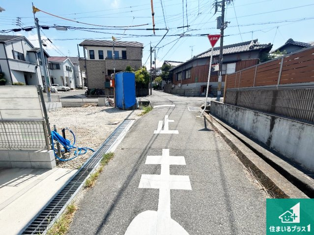 堺市中区深阪　第1期　新築一戸建ての前面道路含む現地写真|周辺は落ち着いた街並みの住宅地！子育てがしやすい住環境です！まだ未完成ですが、現地でしかわからない事もございます。是非一度ご覧ください。