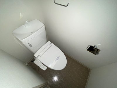 【トイレ】 | クレビオス難波EAST | 落ち着いた色調のトイレです