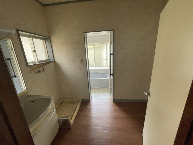 三春町上舞木　中古戸建の脱衣所
