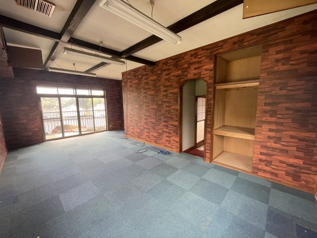 三春町上舞木　中古戸建の洋室