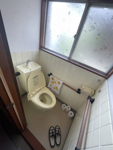 三春町上舞木　中古戸建のトイレ