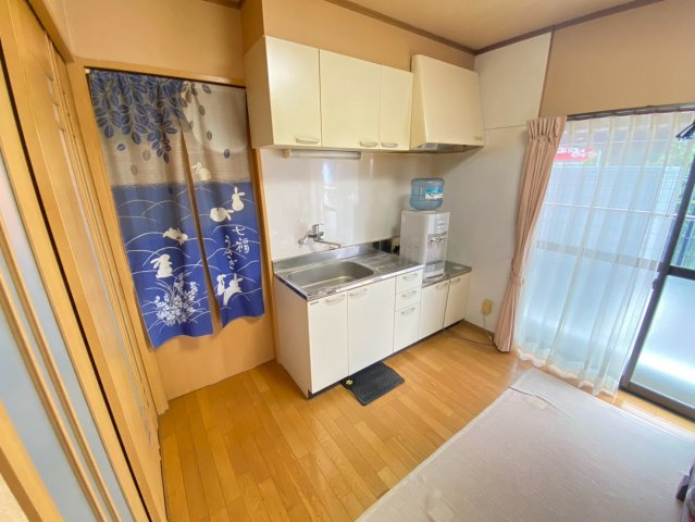 中古店舗のキッチン